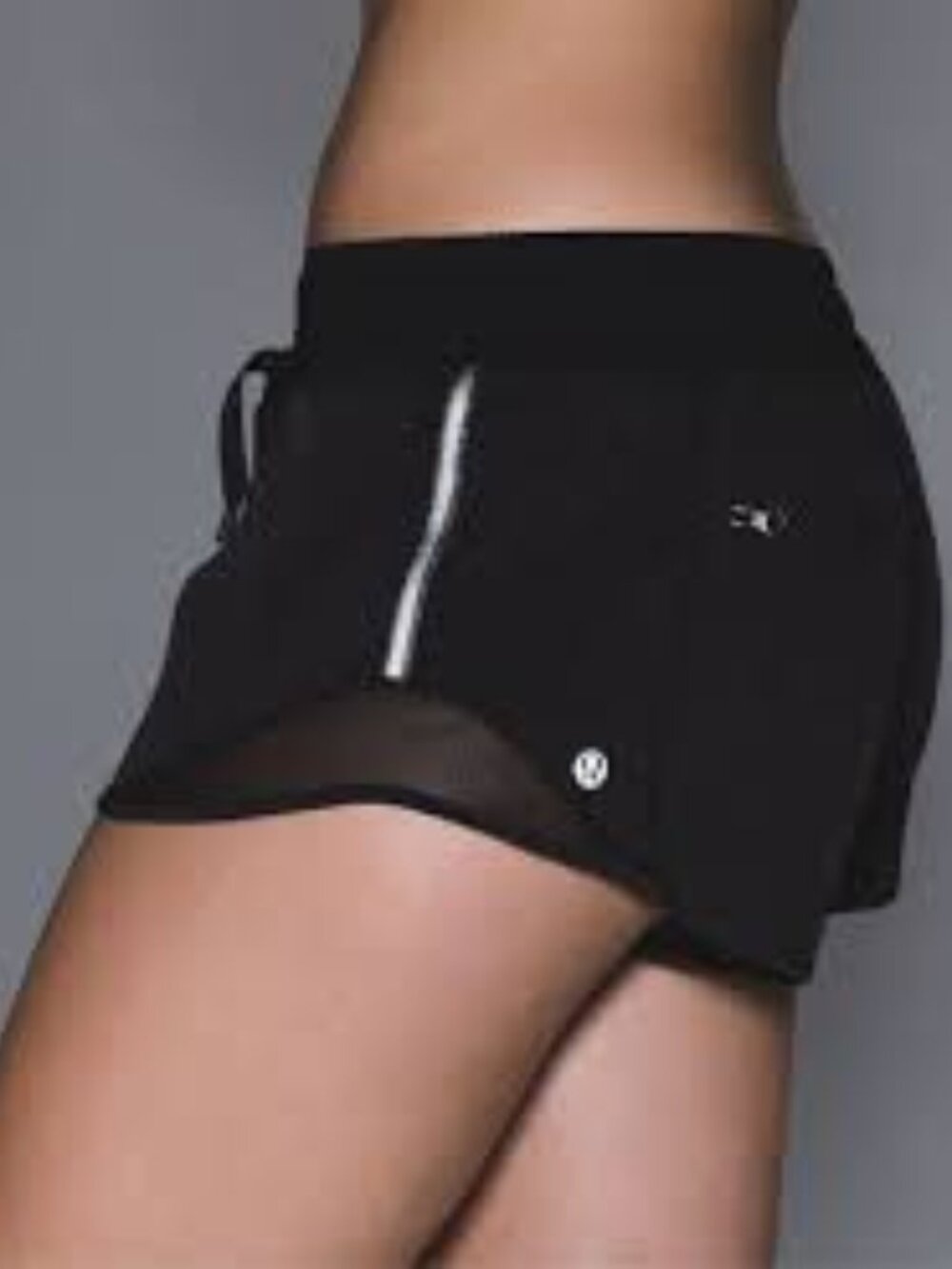 Lululemon Hottie Hot Short 2.5" Black size 6